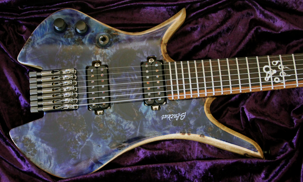 Blackat Guitars. HDA 7 String Multiscale Headless 1